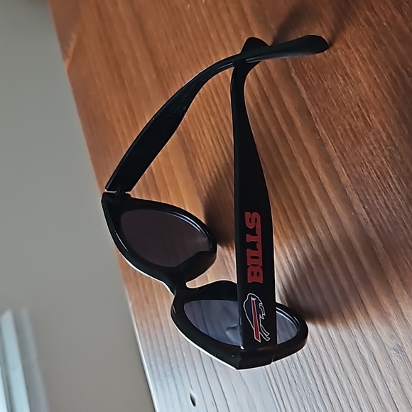 Buffalo Bills Black Sunglasses Women's - Picture 5 of 5